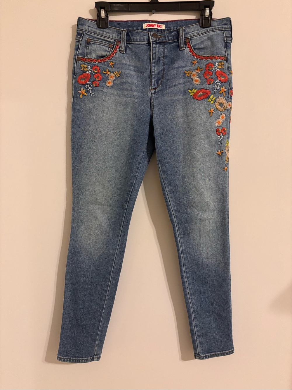 Johnny Was Embroidered Skinny Blue Jeans